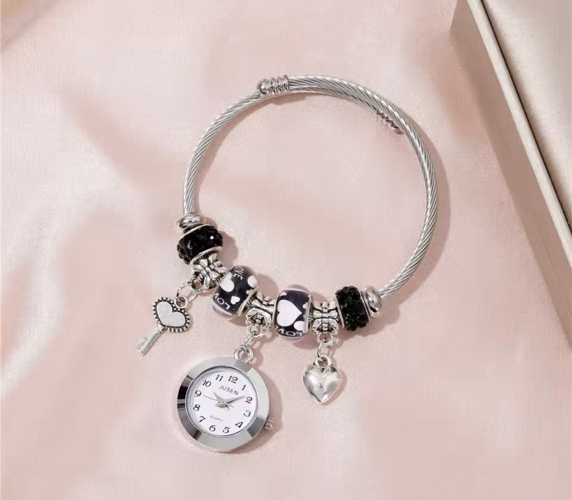 Love Pendant Women's bracelet Watch