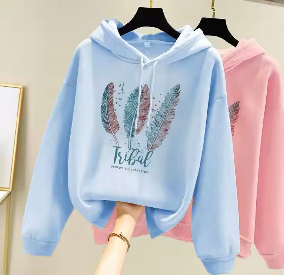 Feather printed hoodie