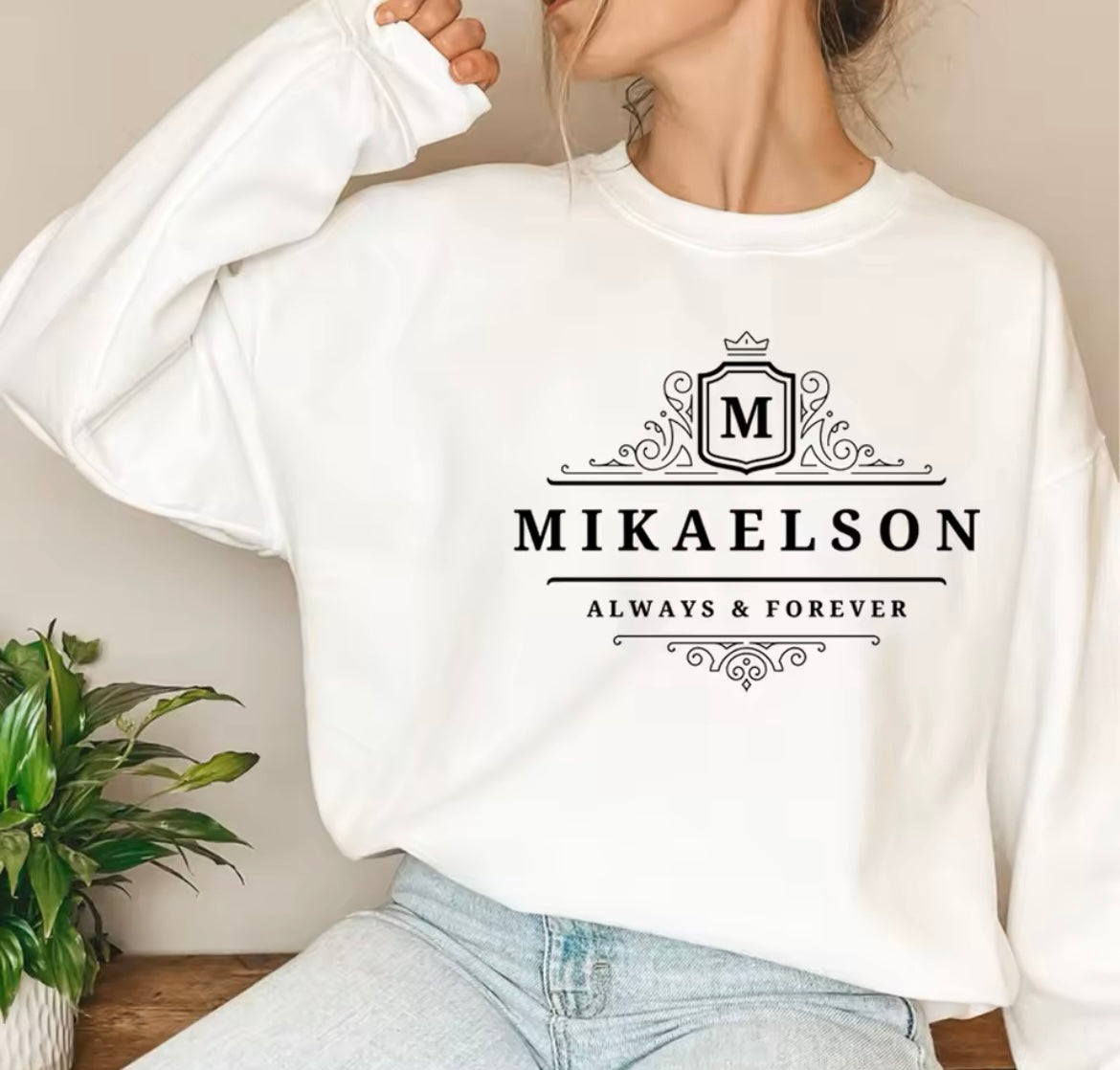 M sweatshirt