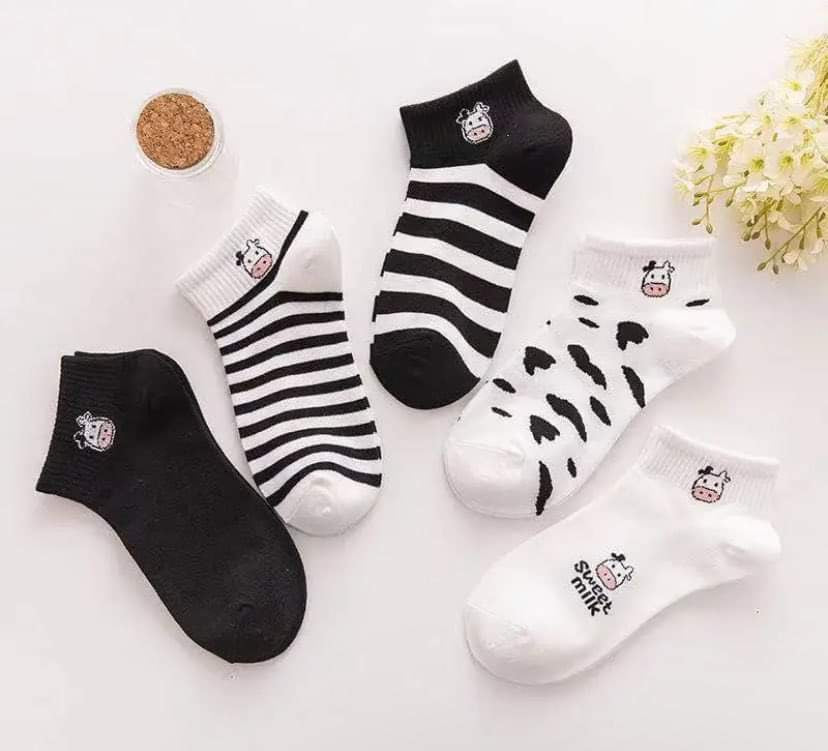 Women’s cartoon cow socks