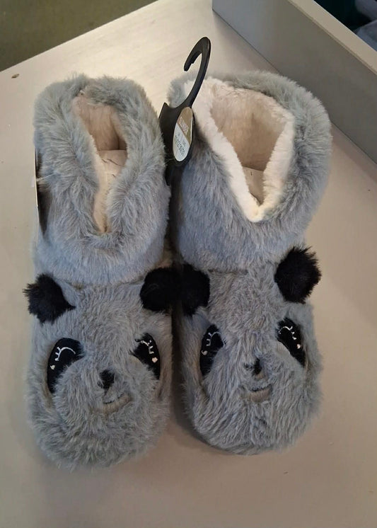 Slippers 11-12